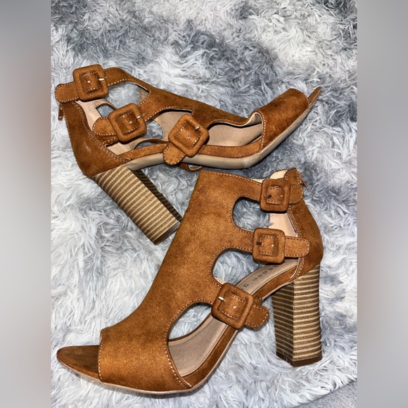 Madden Girl Beatrik Sandals - Picture 8 of 11